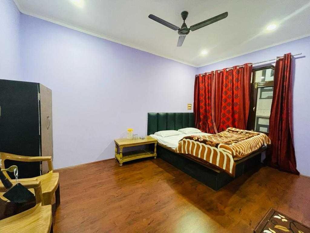 Hotel O Desire Guest House Срінагар Екстер'єр фото